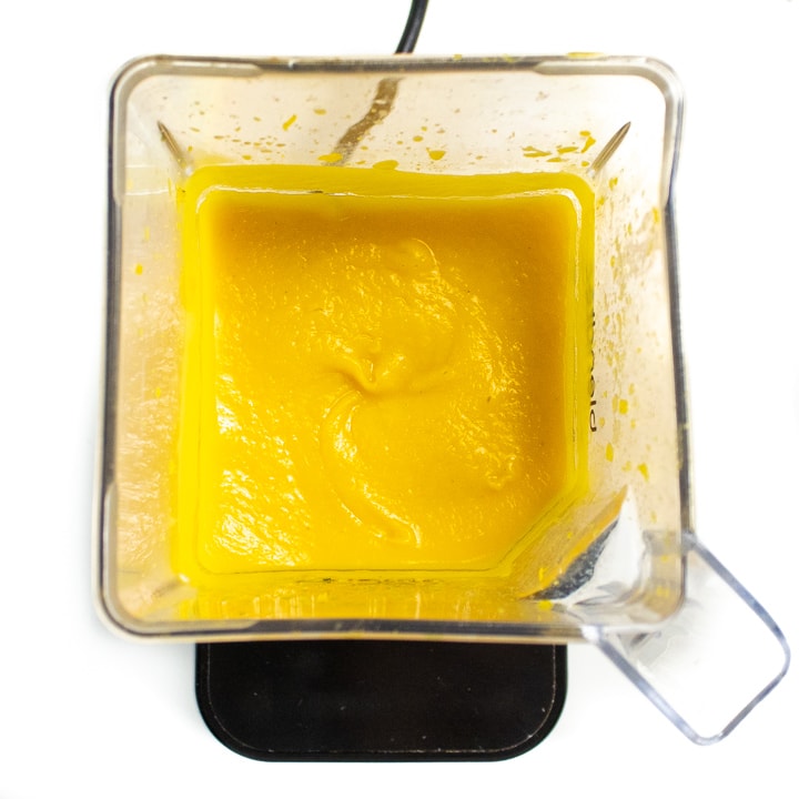 Blender with roasted pumpkin puree for baby - creamy and smooth.