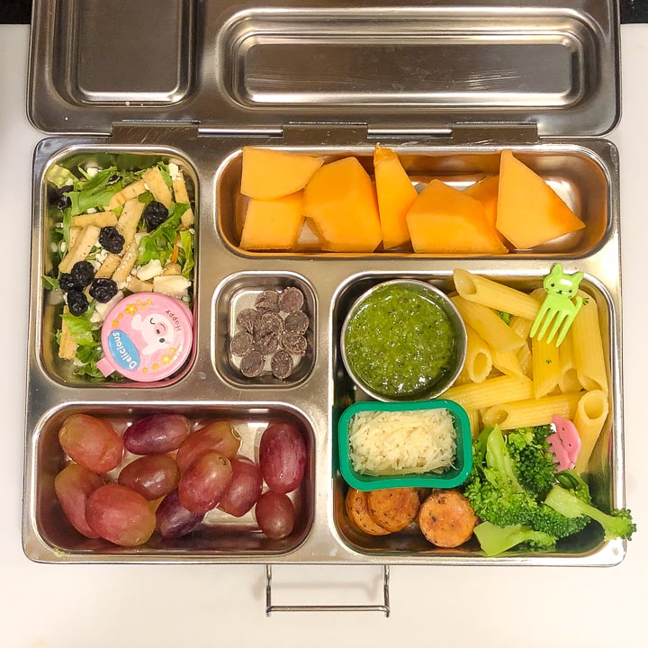 A lunch that I used all of our leftovers for.