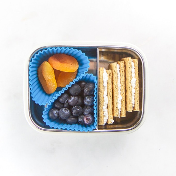 graham crackers with cream cheese for toddlers