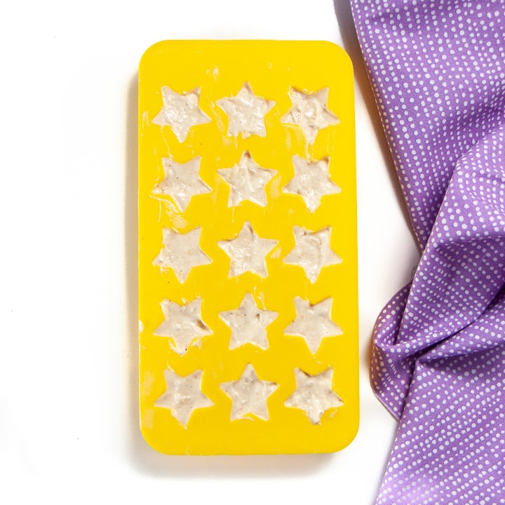 Tray full of star shaped melts for baby.