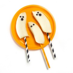 plate of healthy frozen banana ghosts.