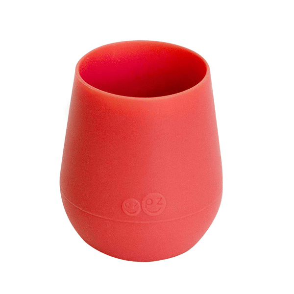 Pink closed lid cup for toddler.