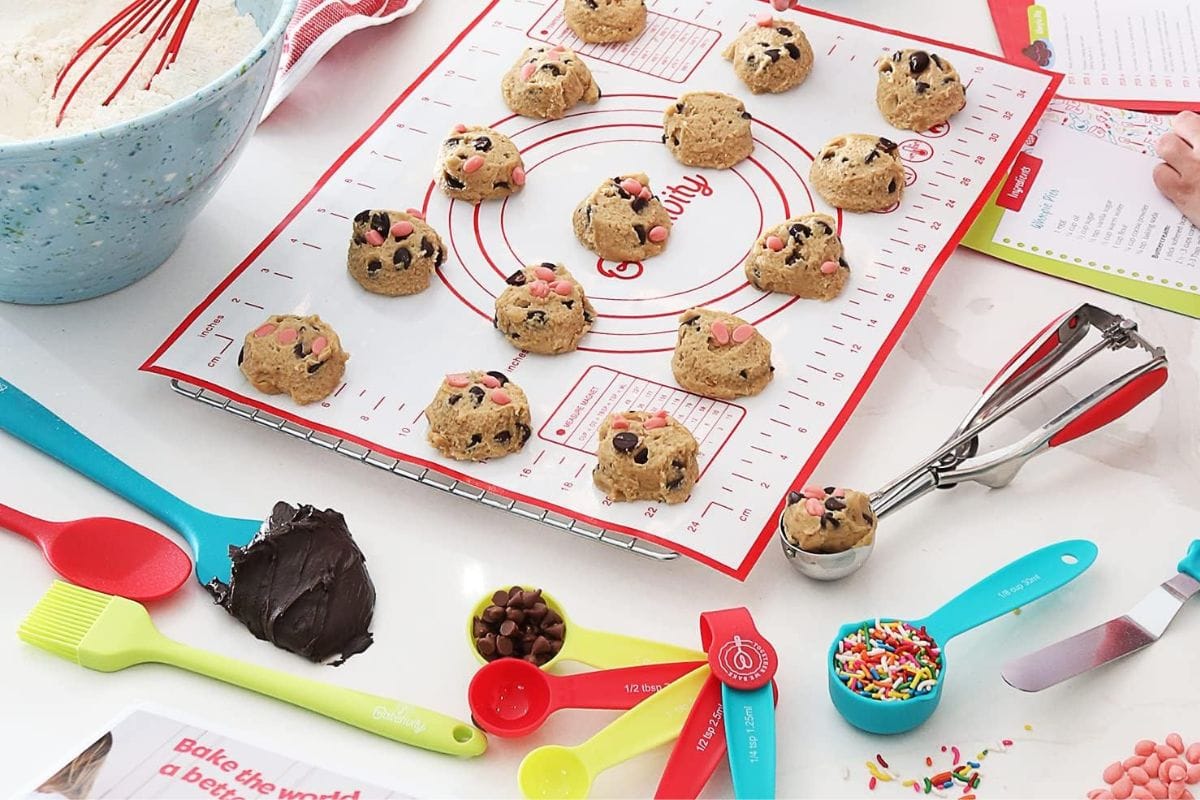 October Prime Day deals Baketivity Baking Set